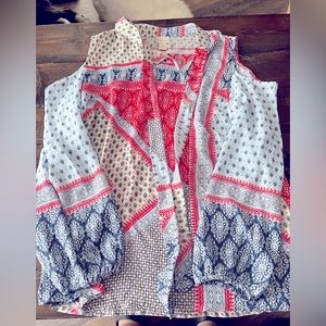 Chicos Womens cold shoulder top